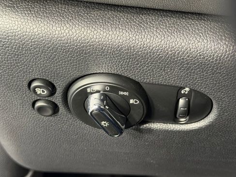 Used 2023 MINI Cooper S image 19