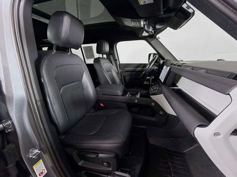 Used 2022 Land Rover Defender 110 S AWD/4WD image 29
