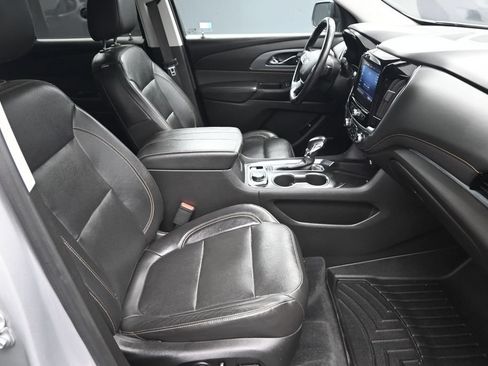 Used 2021 Chevrolet Traverse Premier w/ Redline Edition FWD image 41