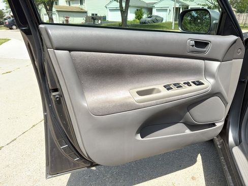 Used 2003 Toyota Camry LE image 11