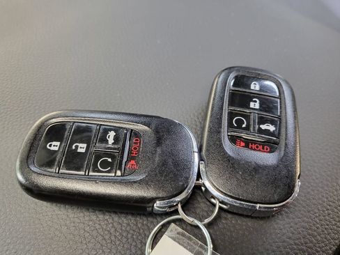 Used 2023 Honda Civic Sport image 15