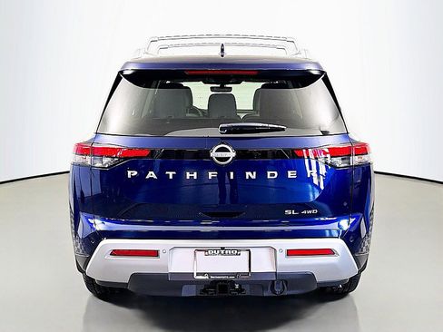 New 2025 Nissan Pathfinder SL w/ SL Premium Package image 6