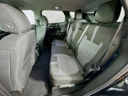Used 2025 Chevrolet Blazer LT FWD image 29