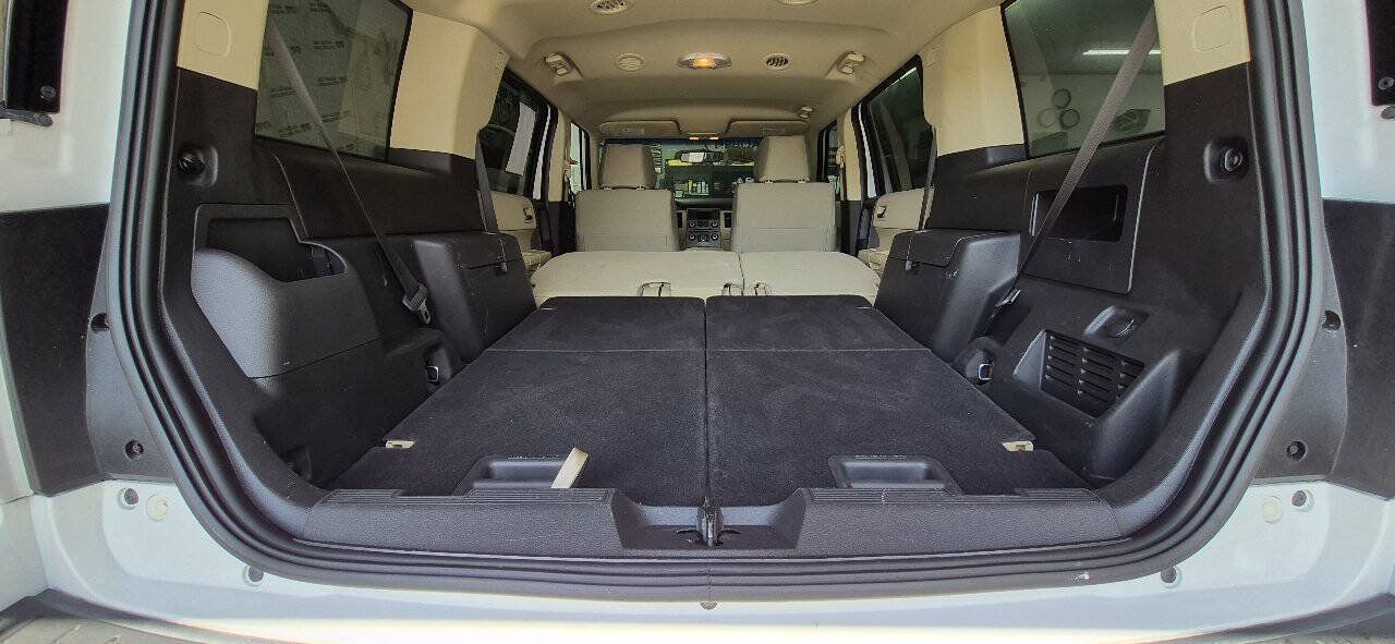 Used 2018 Ford Flex SE FWD image 26