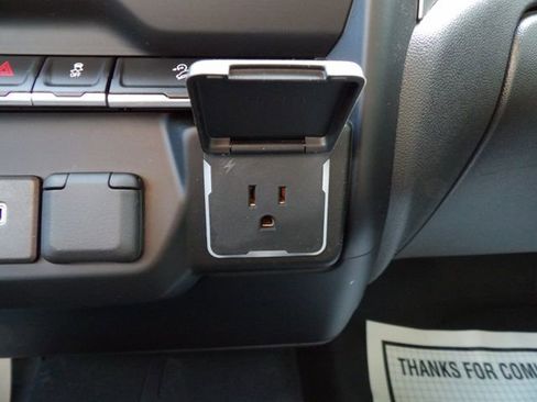 Used 2023 Chevrolet Silverado 1500 Custom Trail Boss image 24