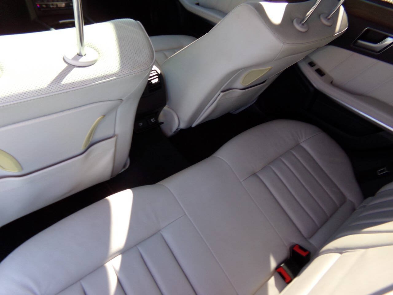 Used 2016 Mercedes-Benz E 350 4MATIC Wagon image 16