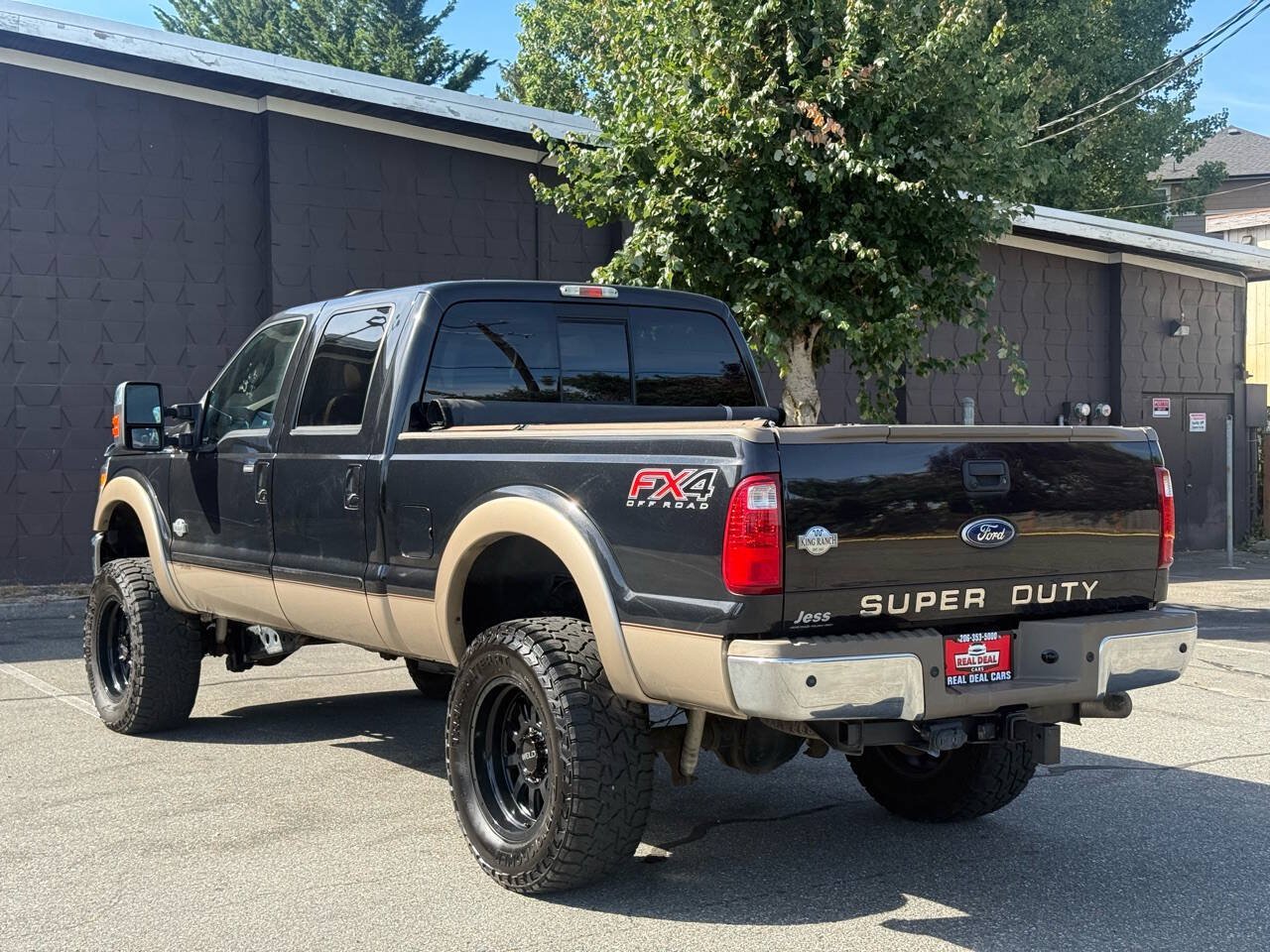 Used 2012 Ford F350 King Ranch w/ King Ranch w/Chrome Pkg AWD/4WD image 39