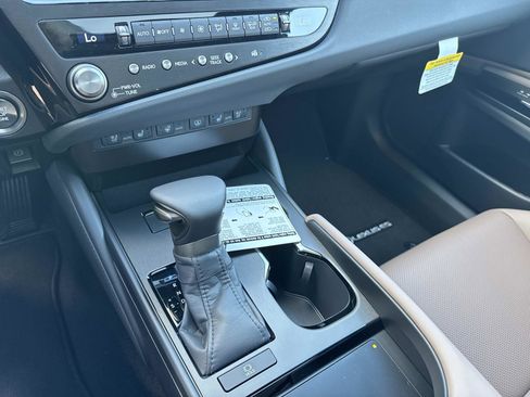New 2025 Lexus ES 350 w/ Premium Package image 23