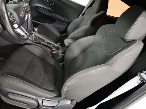Used 2020 Hyundai Veloster N w/ Performance Package image 8