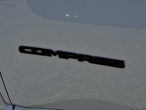 Used 2023 Jeep Compass High Altitude AWD/4WD image 33
