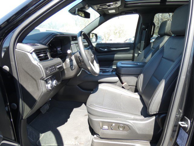 Used 2023 GMC Yukon XL Denali AWD/4WD image 8