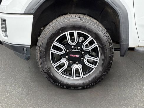 Used 2021 GMC Sierra 2500 AT4 w/ AT4 Premium Plus Package image 31