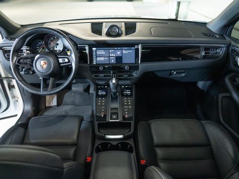 Certified 2022 Porsche Macan S AWD/4WD image 25