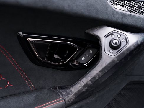 Used 2018 Lamborghini Huracan Performante image 53