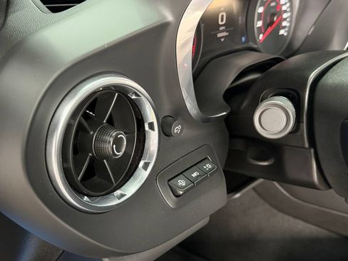 Used 2023 Chevrolet Camaro SS RWD image 17