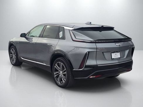 New 2026 Cadillac Lyriq Luxury RWD image 7