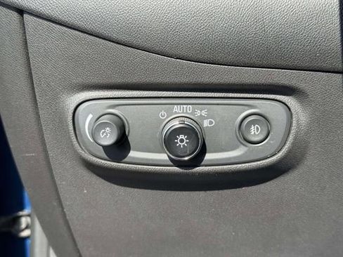 Certified 2021 Chevrolet Equinox LT FWD image 19