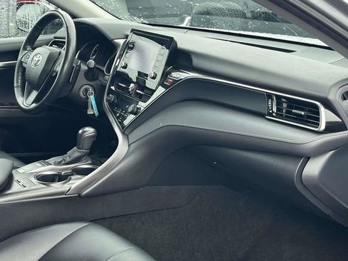 Used 2024 Toyota Camry SE image 23