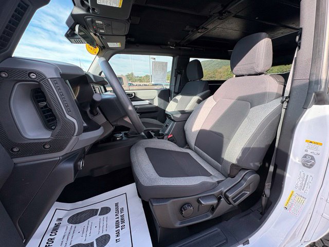 Used 2023 Ford Bronco 2-Door AWD/4WD image 29