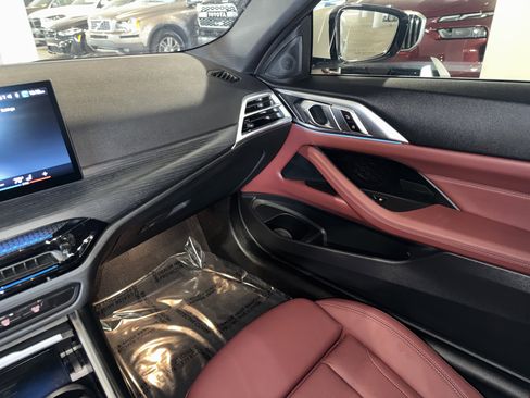 Certified 2025 BMW 430i Coupe w/ Convenience Package image 26