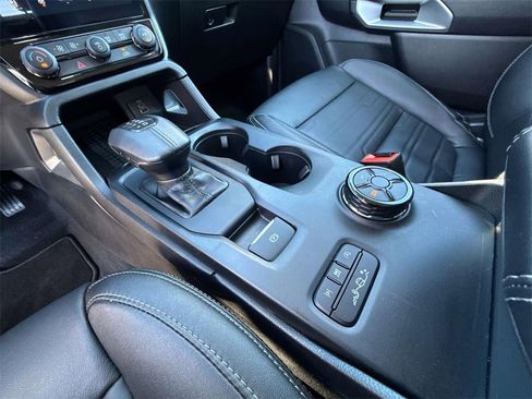 Used 2024 Ford Ranger Lariat w/ FX4 Off-Road Package image 28