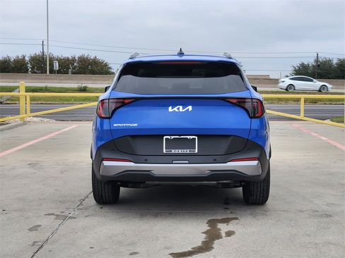 Certified 2026 Kia Sportage EX w/ EX Panorama Roof Package image 5