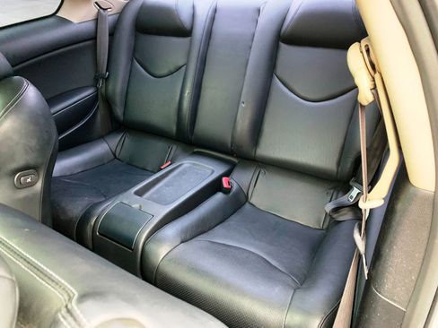 Used 2010 INFINITI G37 Journey w/ Premium Pkg image 6