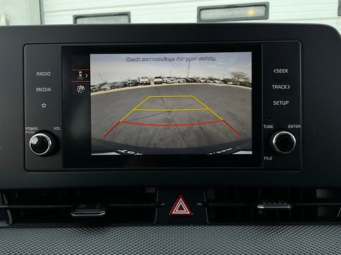 Used 2025 Kia Sportage LX image 29