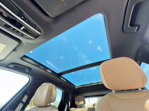 Certified 2023 Porsche Cayenne Platinum Edition AWD/4WD image 15