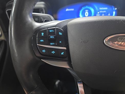 Used 2020 Ford Explorer Platinum AWD/4WD image 17