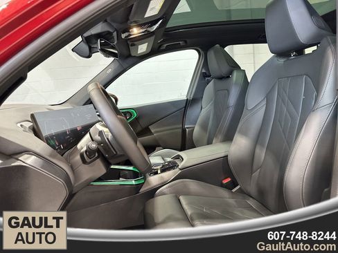Certified 2025 BMW X3 xDrive30i w/ Premium Package AWD/4WD image 12