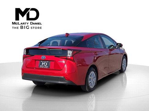 Used 2022 Toyota Prius LE image 5