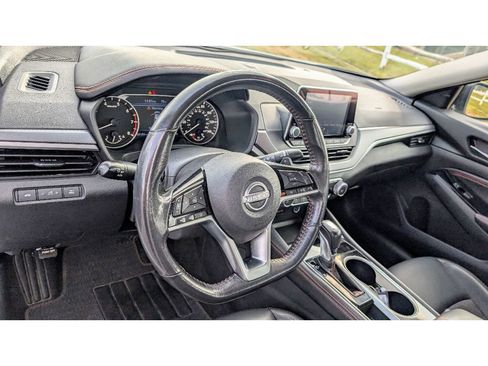 Used 2023 Nissan Altima 2.5 SR image 17