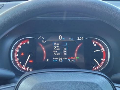 Used 2025 Toyota RAV4 XLE image 8