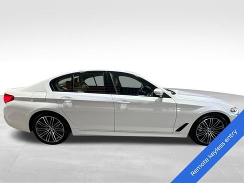 Used 2019 BMW 530i xDrive w/ M Sport Package image 4