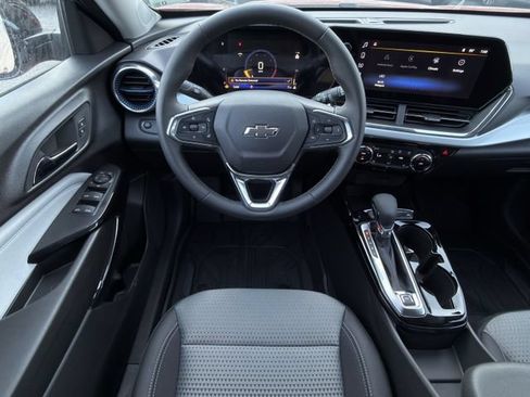 New 2026 Chevrolet Trax LT w/ Driver Confidence Package FWD image 10
