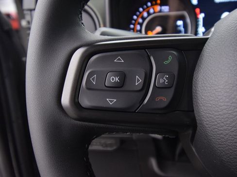 New 2026 Jeep Gladiator Mojave w/ Steel Bumper Group image 32