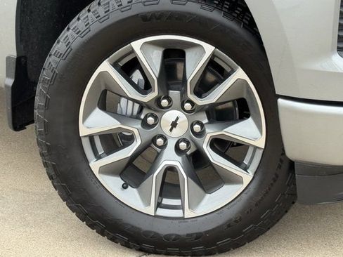 Used 2026 Chevrolet Silverado 1500 RST AWD/4WD image 33