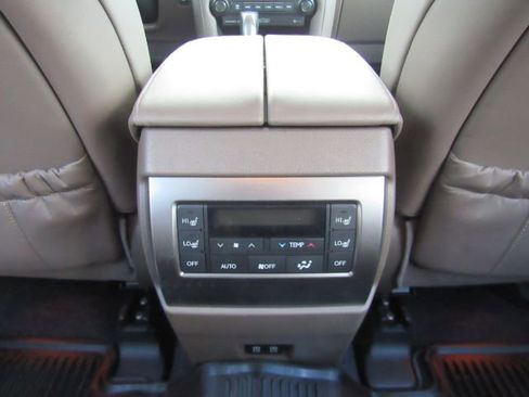 Used 2022 Lexus GX 460 Luxury image 31