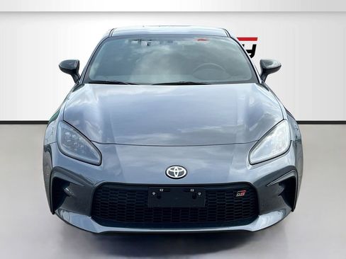 Used 2025 Toyota GR86 Premium image 2