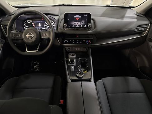 Used 2024 Nissan Rogue S image 25