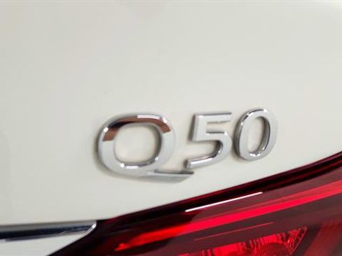 Used 2021 INFINITI Q50 Luxe image 32