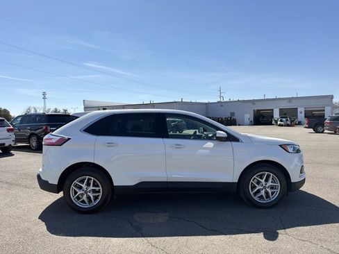 Certified 2022 Ford Edge SEL w/ Convenience Package image 4