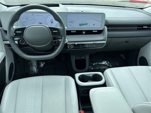 Used 2024 Hyundai Ioniq 5 Limited image 12