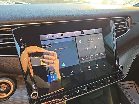 Used 2024 Jeep Wagoneer Series II image 50