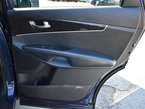 Used 2016 Kia Sorento FWD image 39