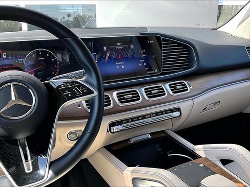 Used 2025 Mercedes-Benz GLE 350 4MATIC image 6