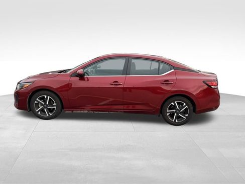 Used 2024 Nissan Sentra SV FWD image 2