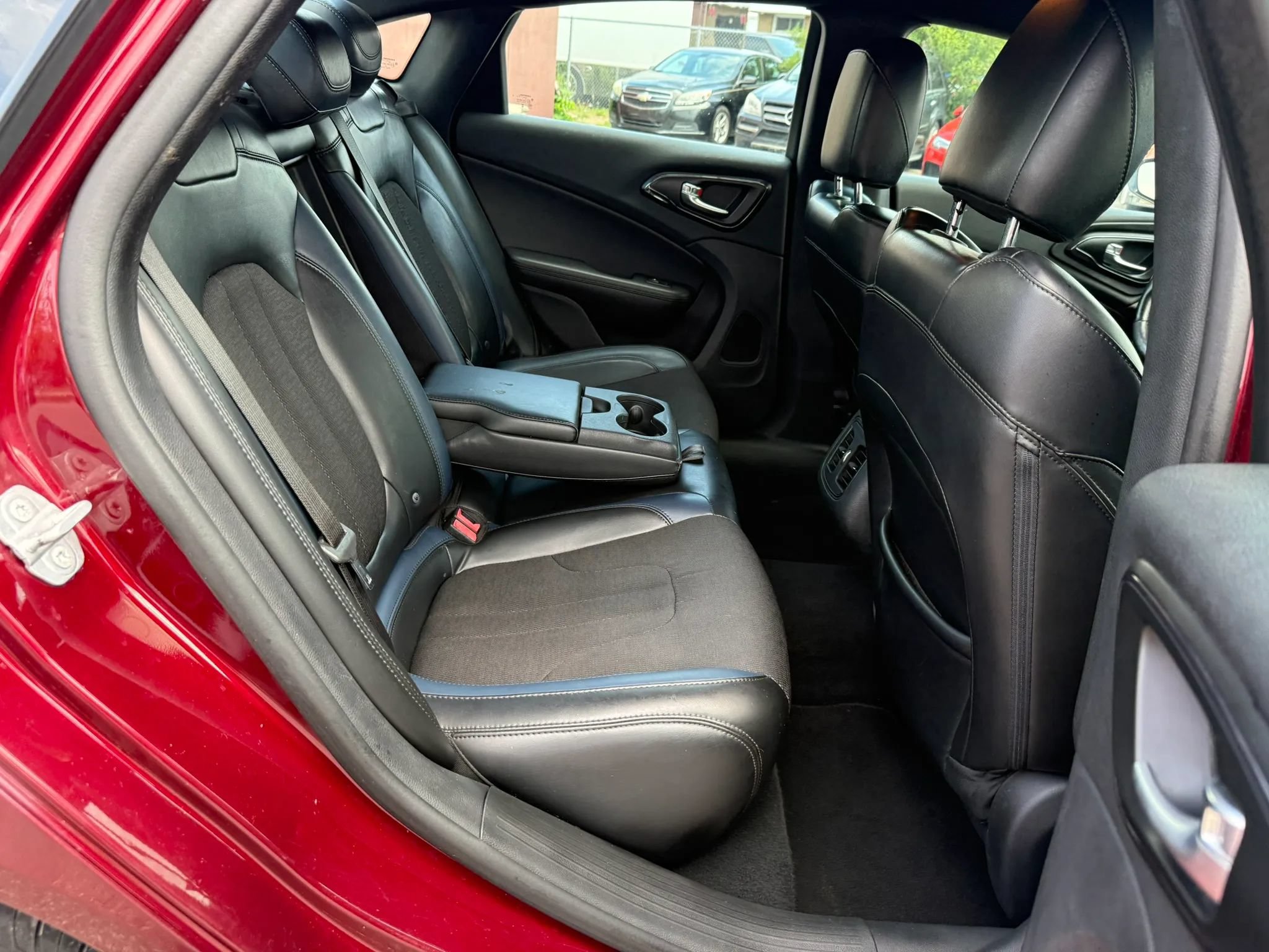 Used 2016 Chrysler 200 S w/ Comfort Group FWD image 26