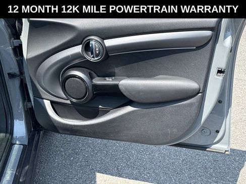 Used 2022 MINI Cooper 4-Door Hardtop FWD image 8